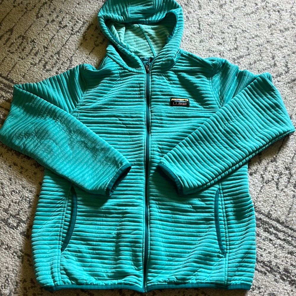 L.L. Bean light weight women’s jacket. Turquoise color. Worn only a few times.